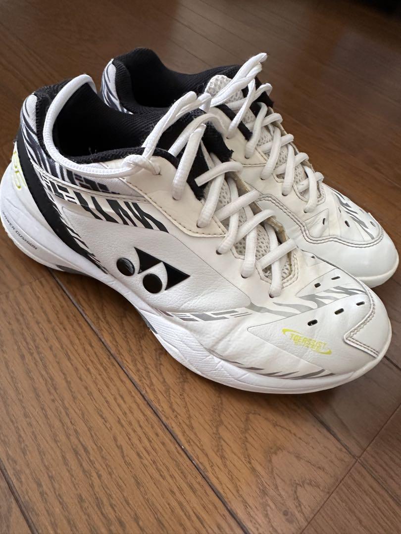 YONEX SHB-03Z ホワイト バドミントンシューズ　28.0㎝ YONEX SHB-03LTD バドミントンシューズ ホワイト - メルカリ