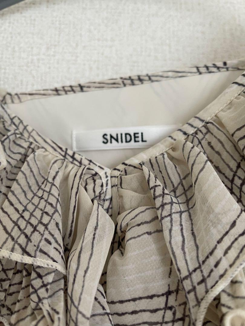 snidel スナイデル sustainable フリルプリーツワンピース