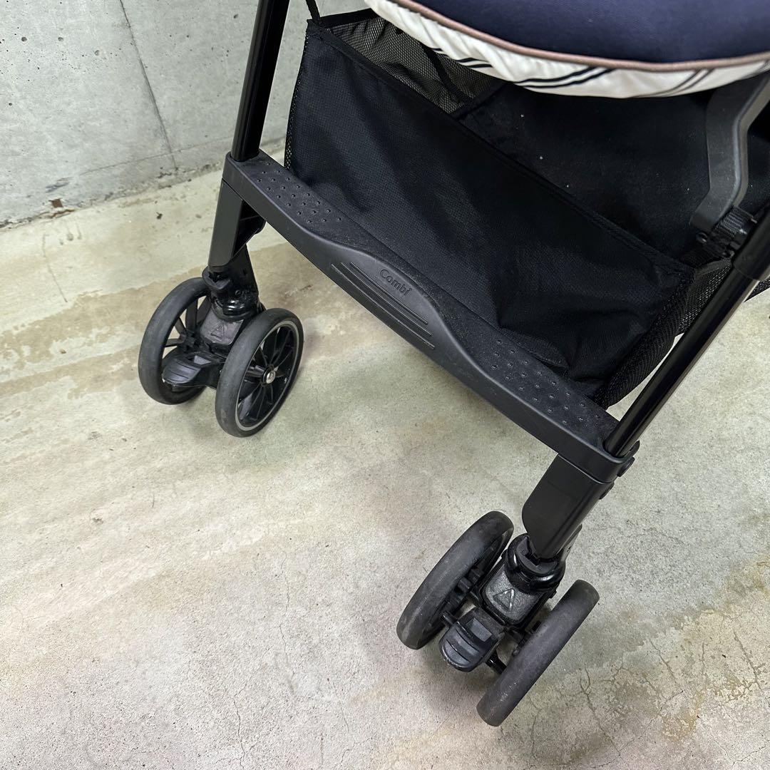 combi スゴカル４キャス compact エッグショック　　シリウスネイビー