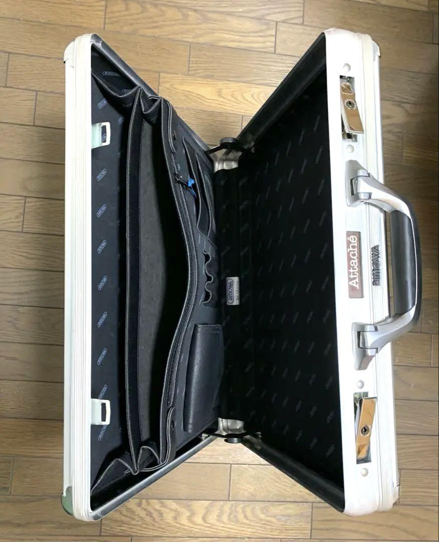 リモア スリムアタッシュケース スーツケース シルバー46cm×37cm×9cm