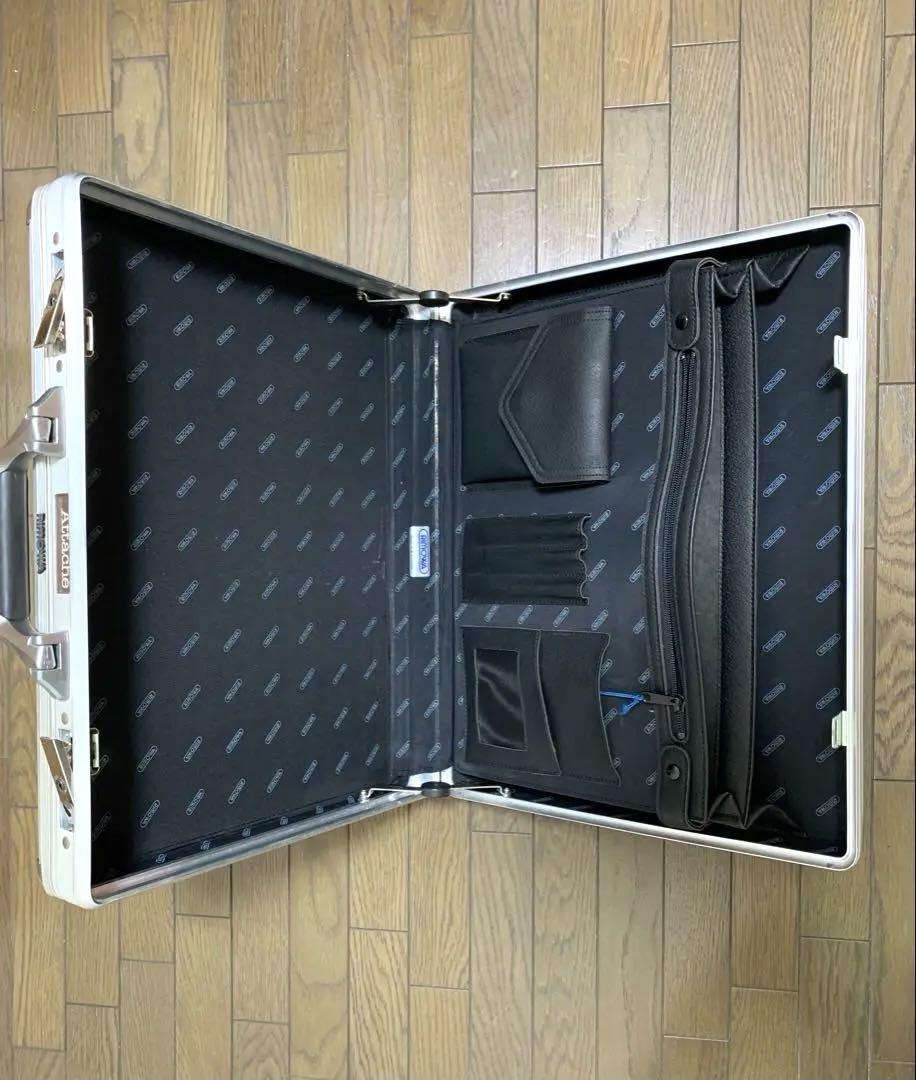 リモア スリムアタッシュケース スーツケース シルバー46cm×37cm×9cm