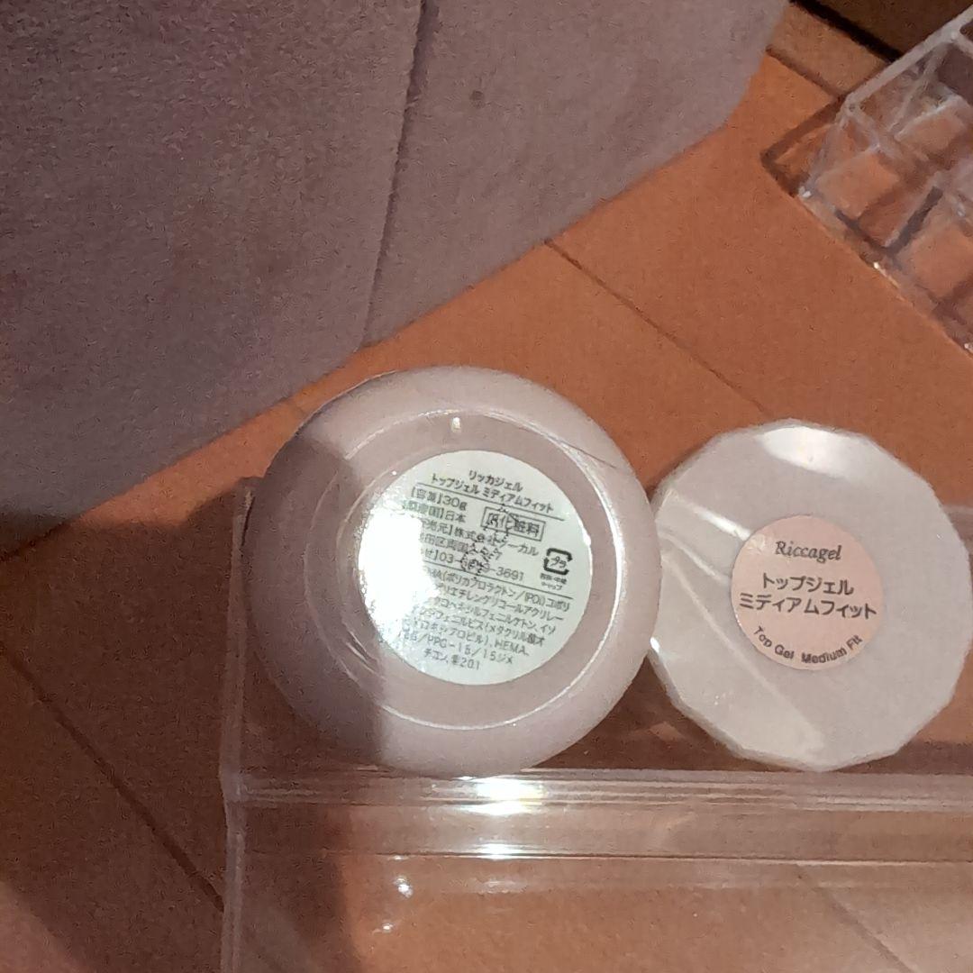 【値下げ❕】リッカジェル　ベースジェル　ミディアムフィット　30g 値下げ❕】リッカジェル ベースジェル ミディアムフィット 30g