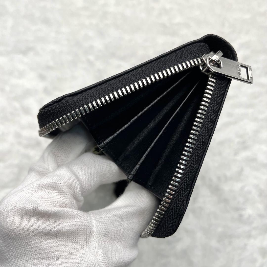 未使用✨ DIESEL ビッグロゴ 長財布 ラウンドファスナー