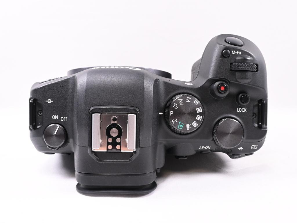 【美品】 キヤノン Canon EOS R6 ボディ