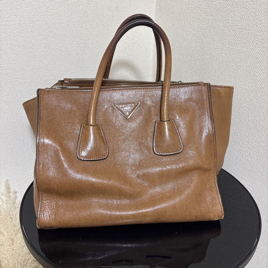 PRADA ブラウン レザー トートバッグ