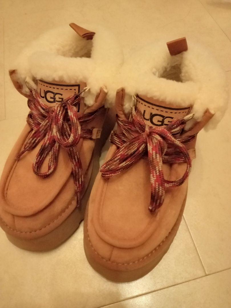 UGG ムートンブーツ ベージュ厚底