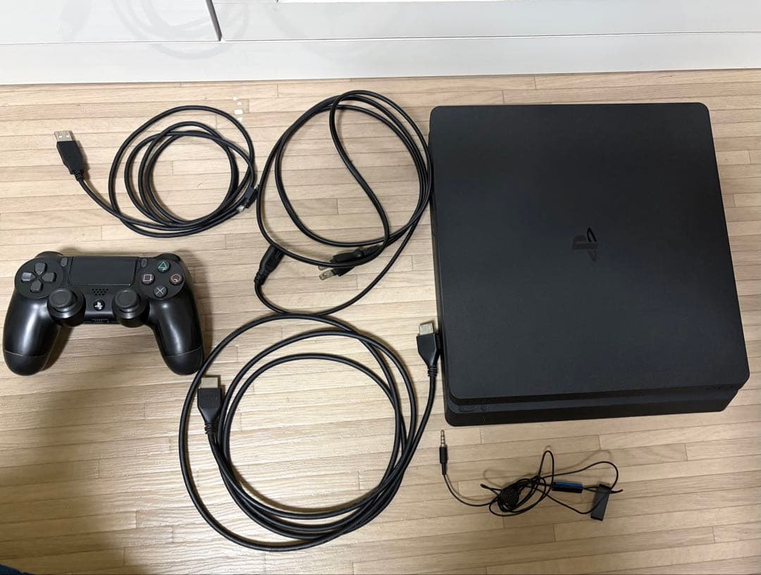 CUH-2000B B01PlayStation4