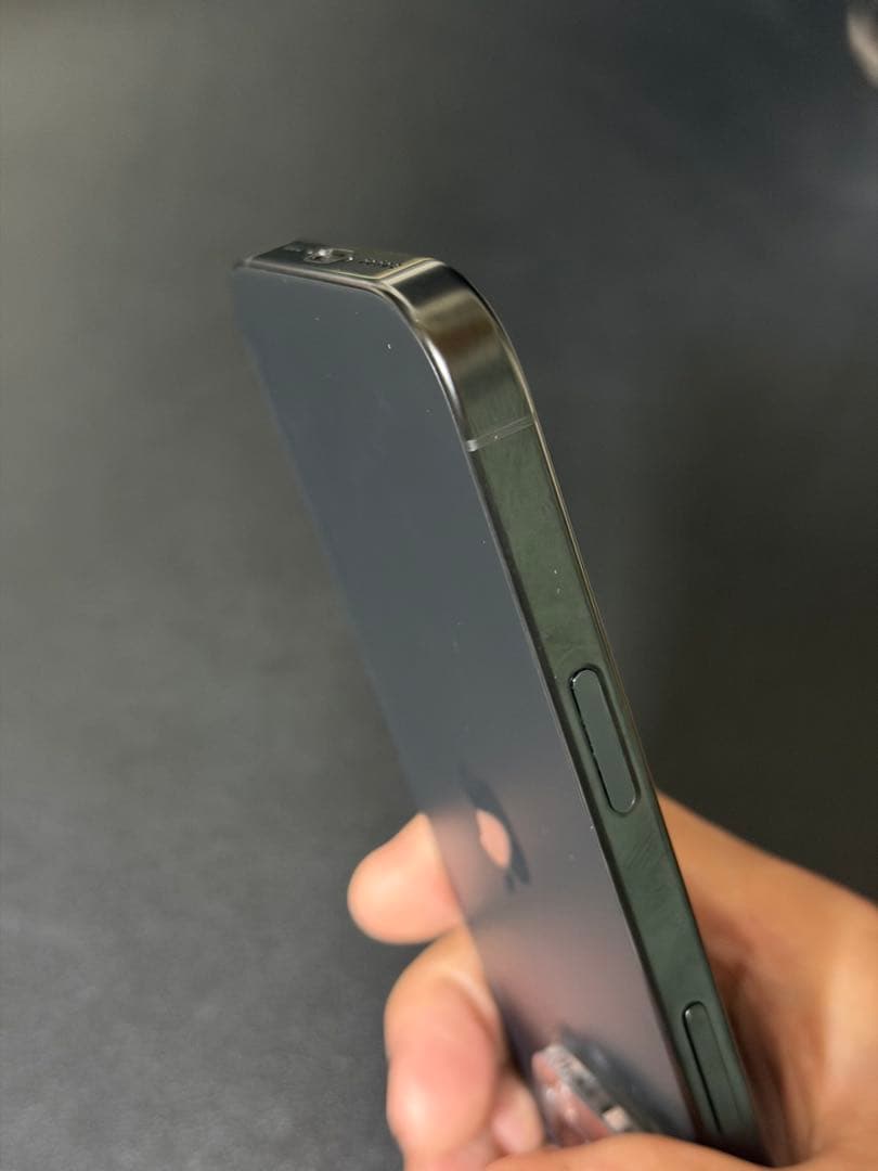 Apple iPhone 16 Pro 256GB 本体 BT99% - メルカリ