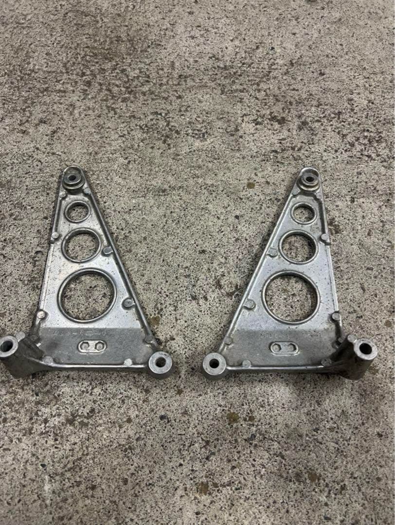 CBR400F 純正ライトステー 左右セット CBR400F ライトステー 左右 CBR400F 純正ライトステー 左右セット CBR400F ライトステー 左右