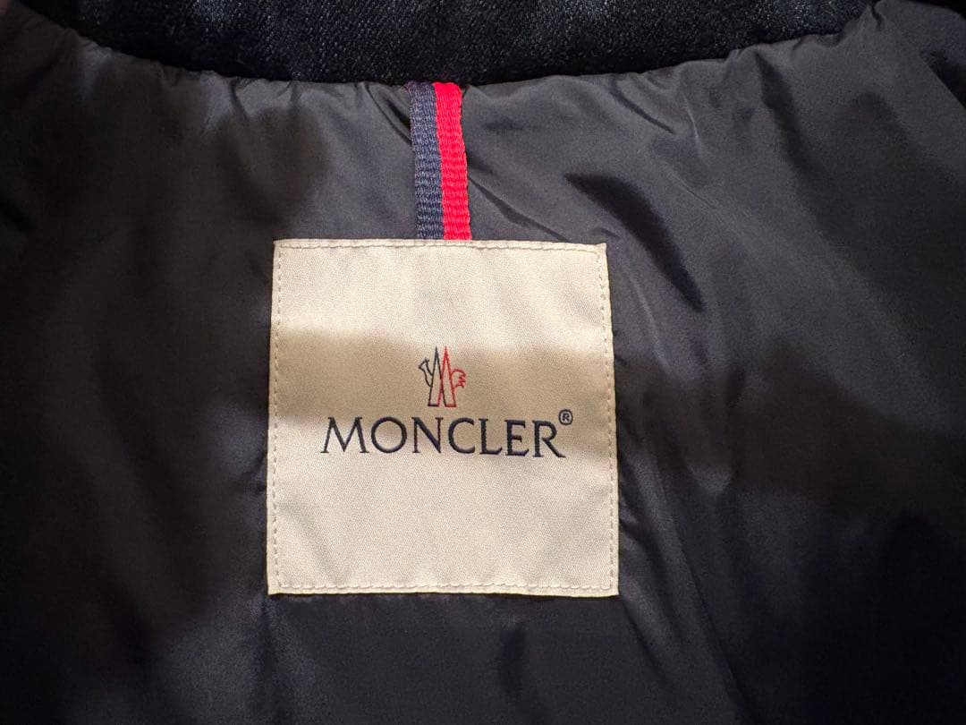 モンクレール MONCLER ダウンジャケット ダークブルーデニム地 レア モンクレール MONCLER ダウンジャケット ダークブルーデニム地 レア