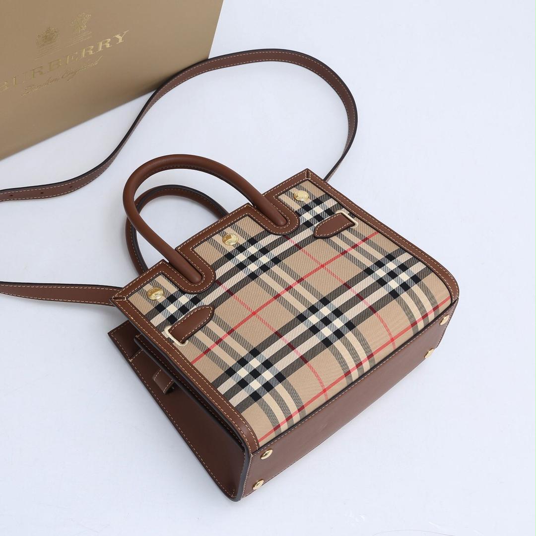 BURBERRYバーバリーのチェック柄ハンドバッグショルダーバッグ 画像2
