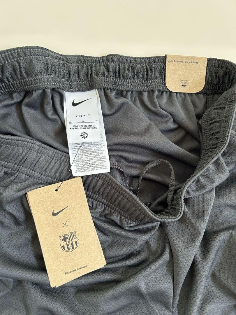 【新品未使用】Nike バルセロナ ショートパンツ（タグあり）