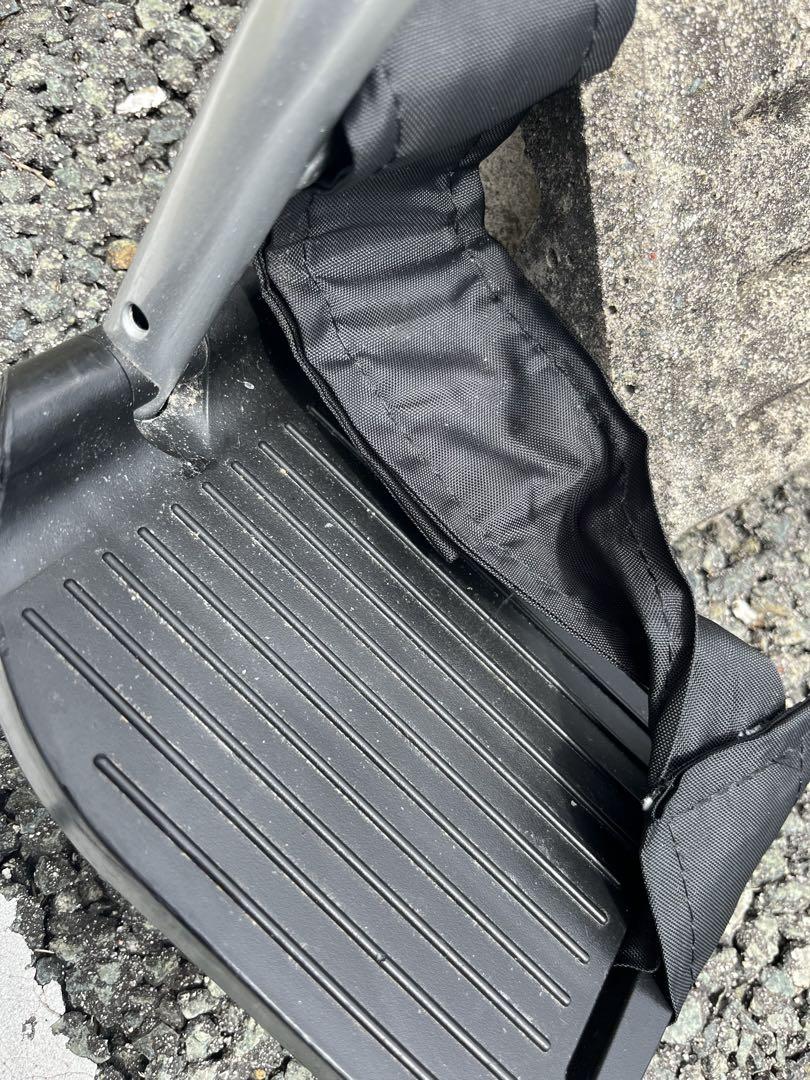4／20までの出品　チェック柄 車椅子 青色クッション付き