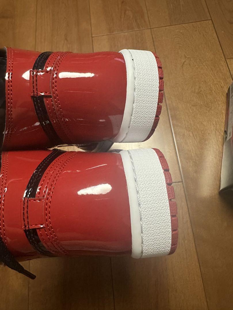 NIKE エアジョーダン1 パテントブレッド 25cm