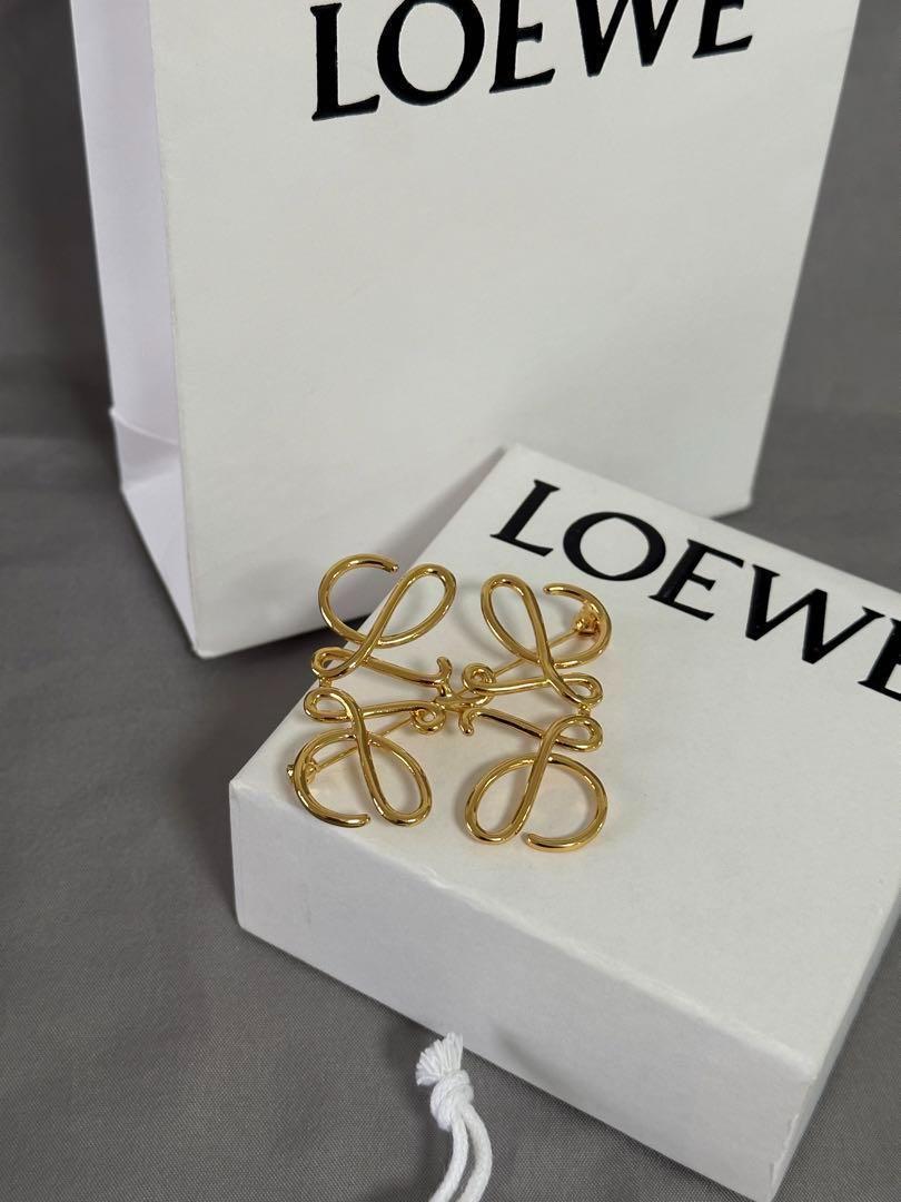 LOEWEロエベ アナグラム ブローチ ゴールド A