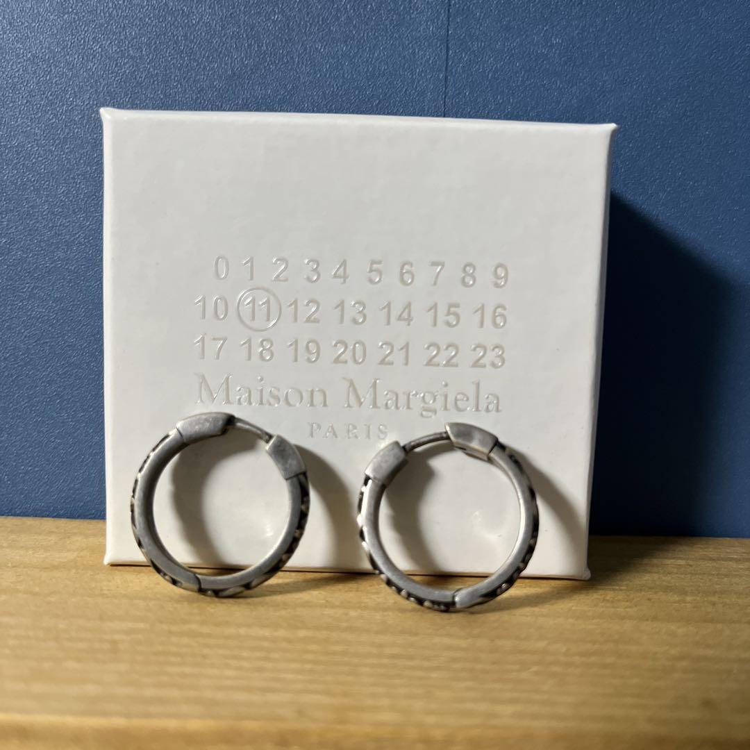 希少】Maison Margiela マルジェラ エングレーブ フープ ピアス 希少】Maison Margiela マルジェラ エングレーブ フープ ピアス