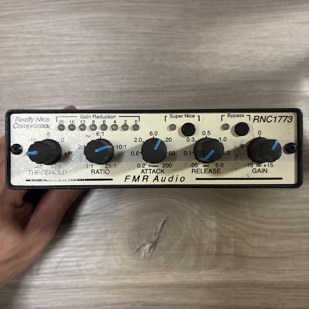 ベース FMR Audio RNC1773 with Hi-Z Input