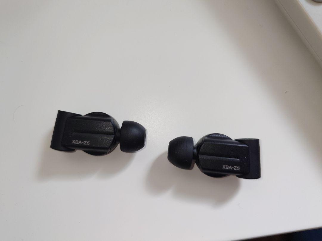 ヘッドホン SONY XBA-Z5