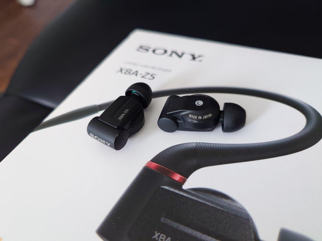 ヘッドホン SONY XBA-Z5