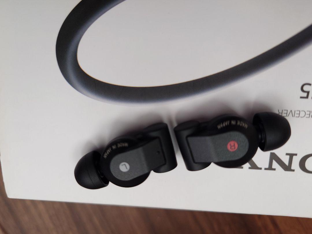 ヘッドホン SONY XBA-Z5