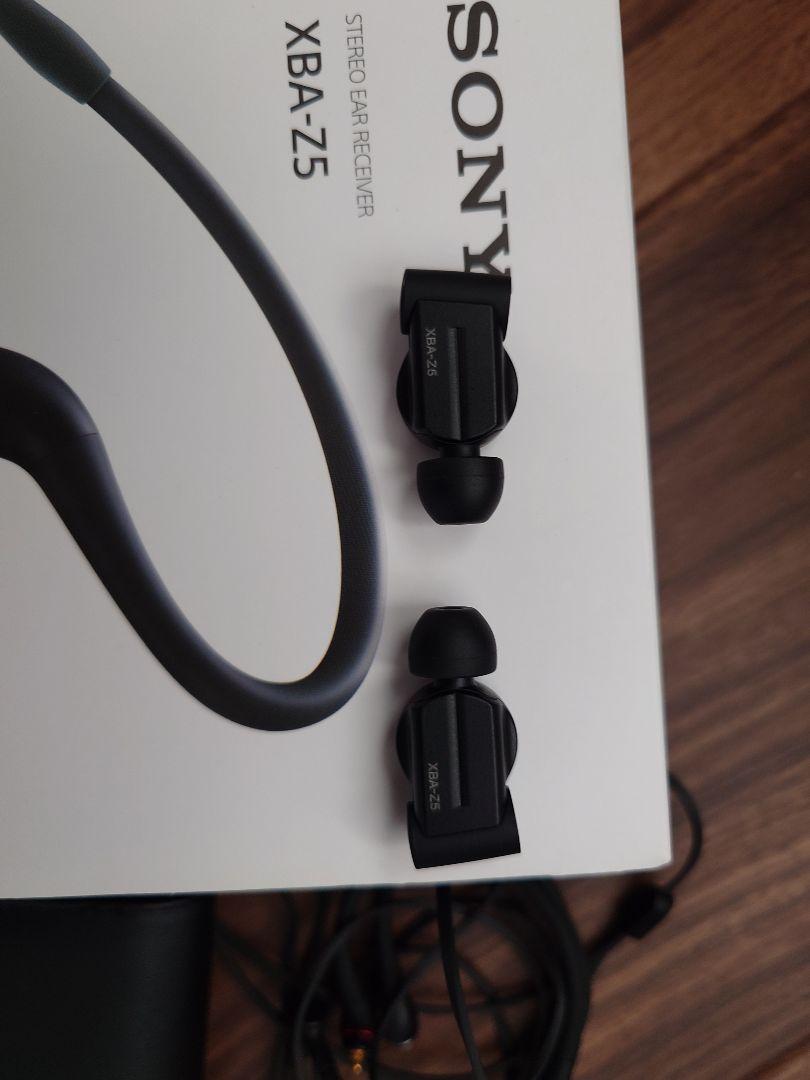 ヘッドホン SONY XBA-Z5