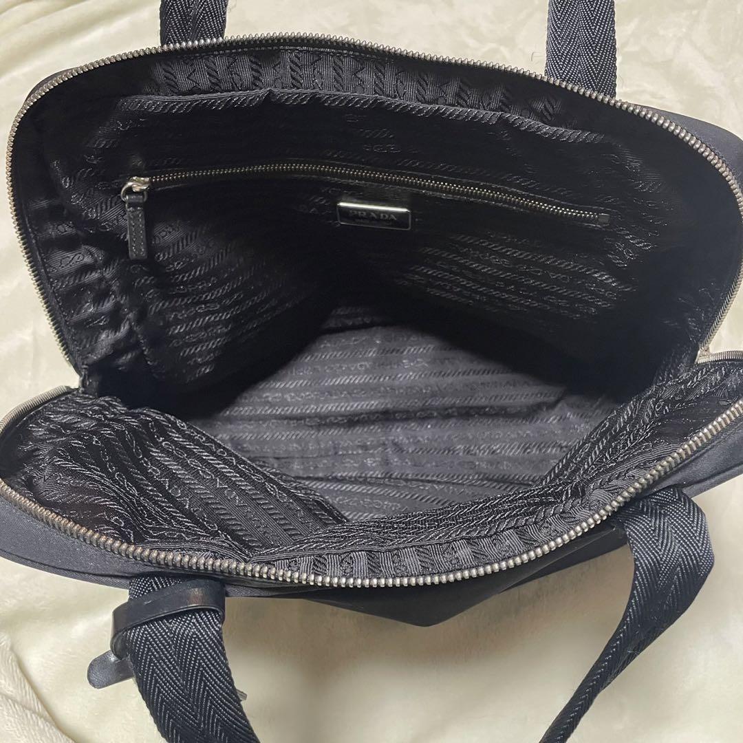 美品！！プラダ　ハンドバッグ　南京錠付き