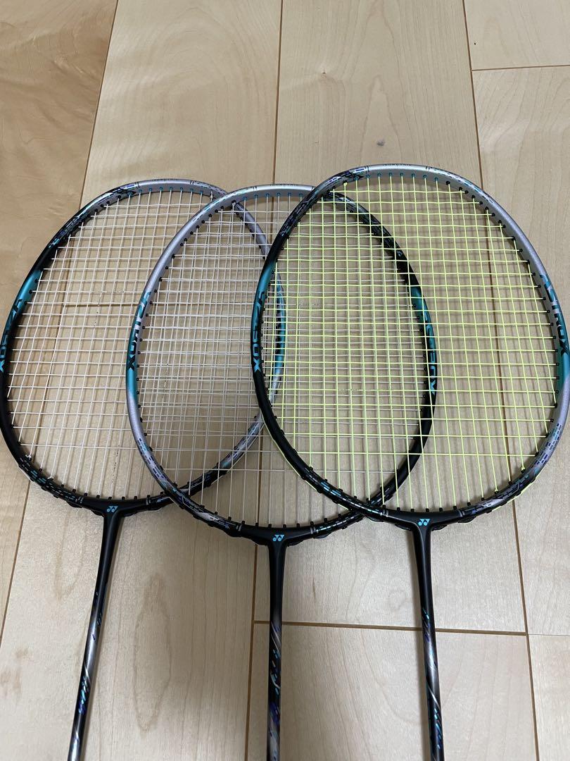 【2025春夏新色】 美品 バドミントンラケット 3本セットアストロクス88Dpro 4UG6 ラケット