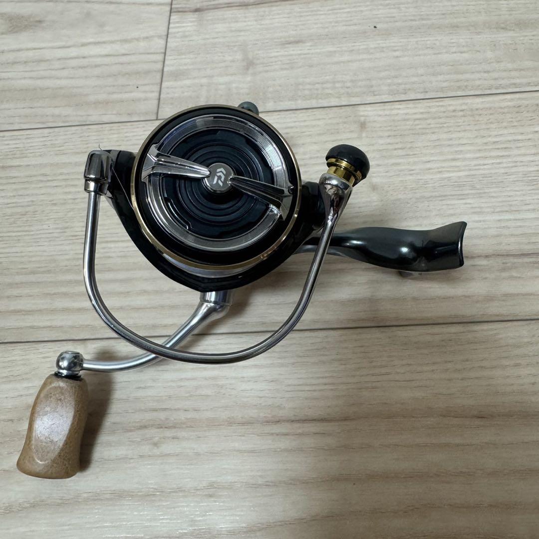 DAIWA 20ルビアス LT2500 軽量エギング・バス釣り用