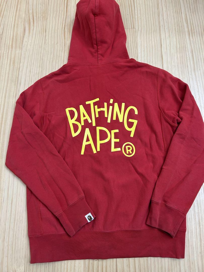 A BATHING APE レッド パーカー M