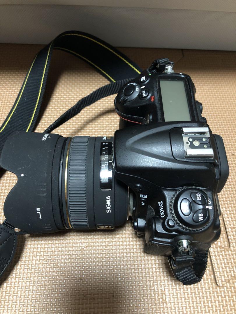 Nikon D300 一眼レフカメラ　レンズおまけ　ジャンク