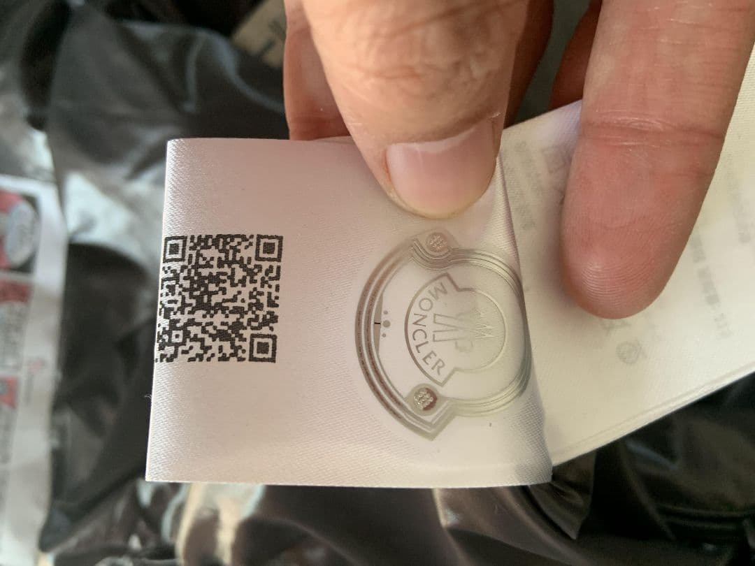 MAYA 黒 フード付きダウンジャケット サイズ1