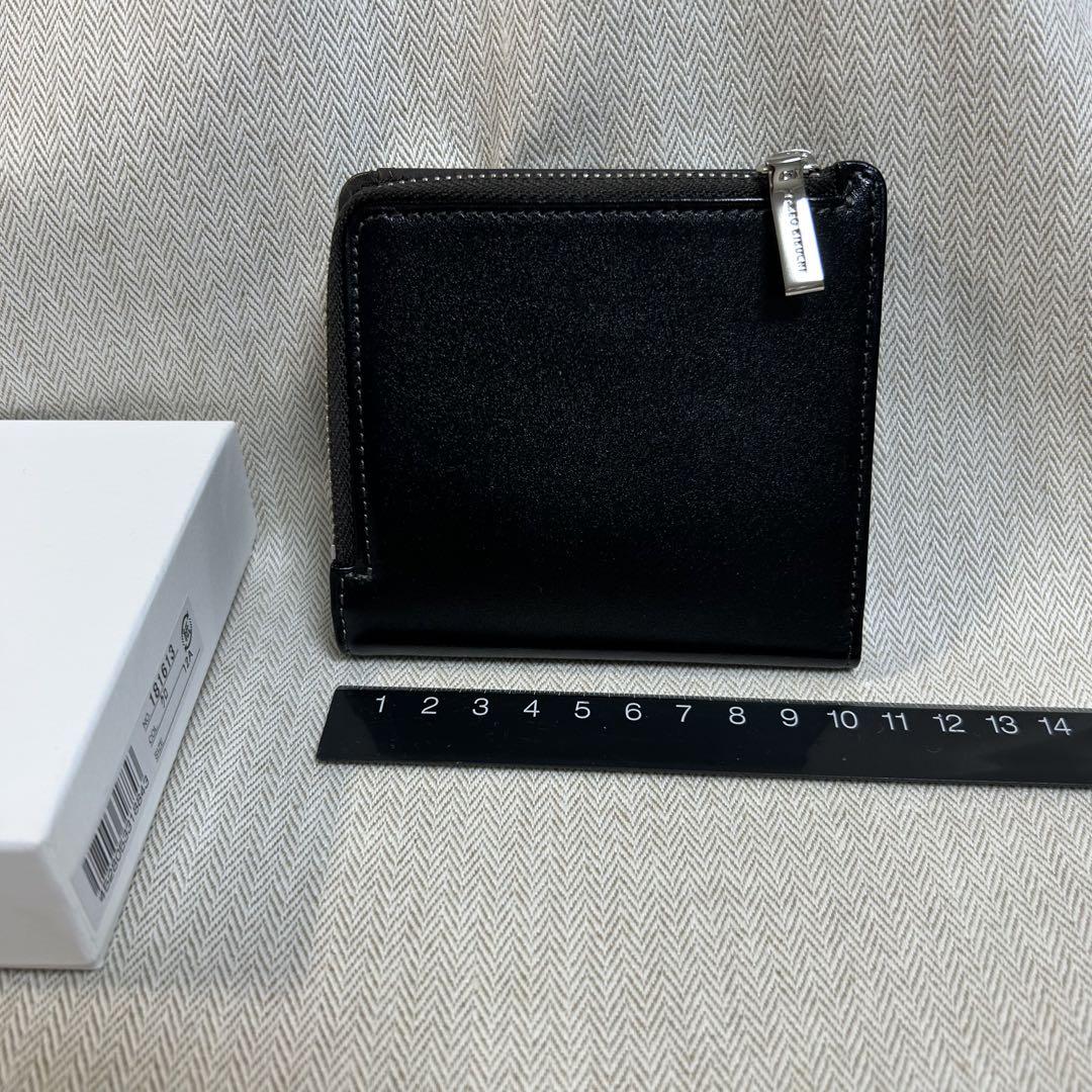 新品TAKEO KIKUCHI 黒レザー財布　薄くてコンパクト二つ折り