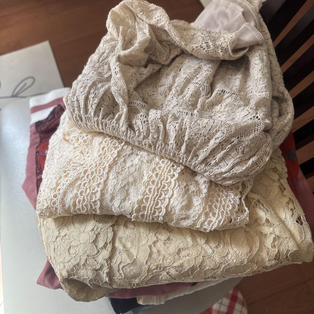 今の季節から着れるは服新品含め35枚