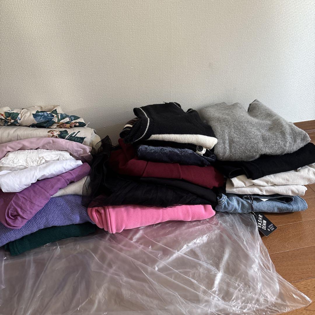 今の季節から着れるは服新品含め35枚