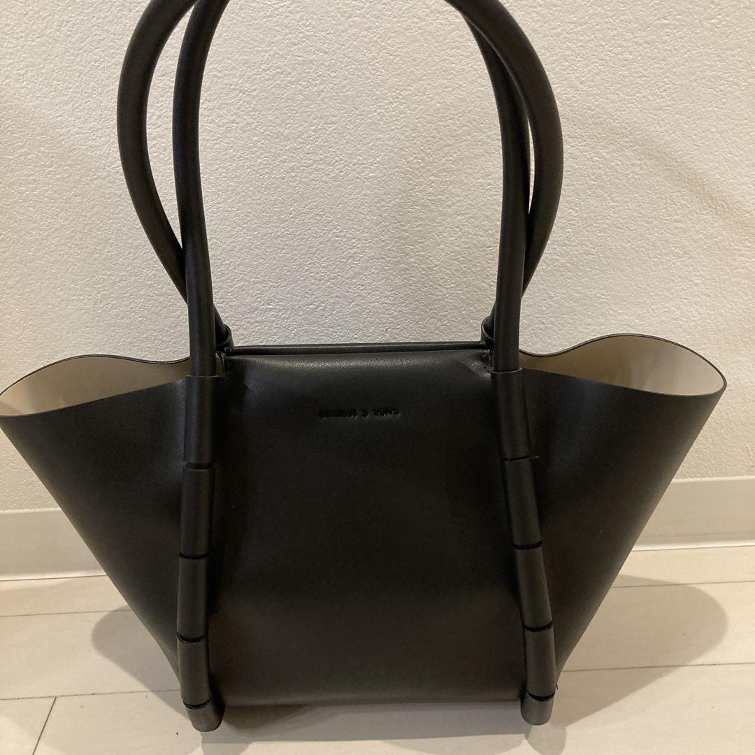 CHARLES&KEITH ブラック バック付属ポーチ付き