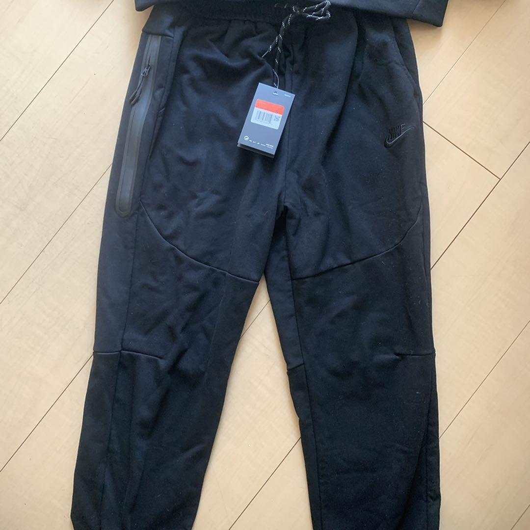NIKE テックフリーズ　セットアップ　黒