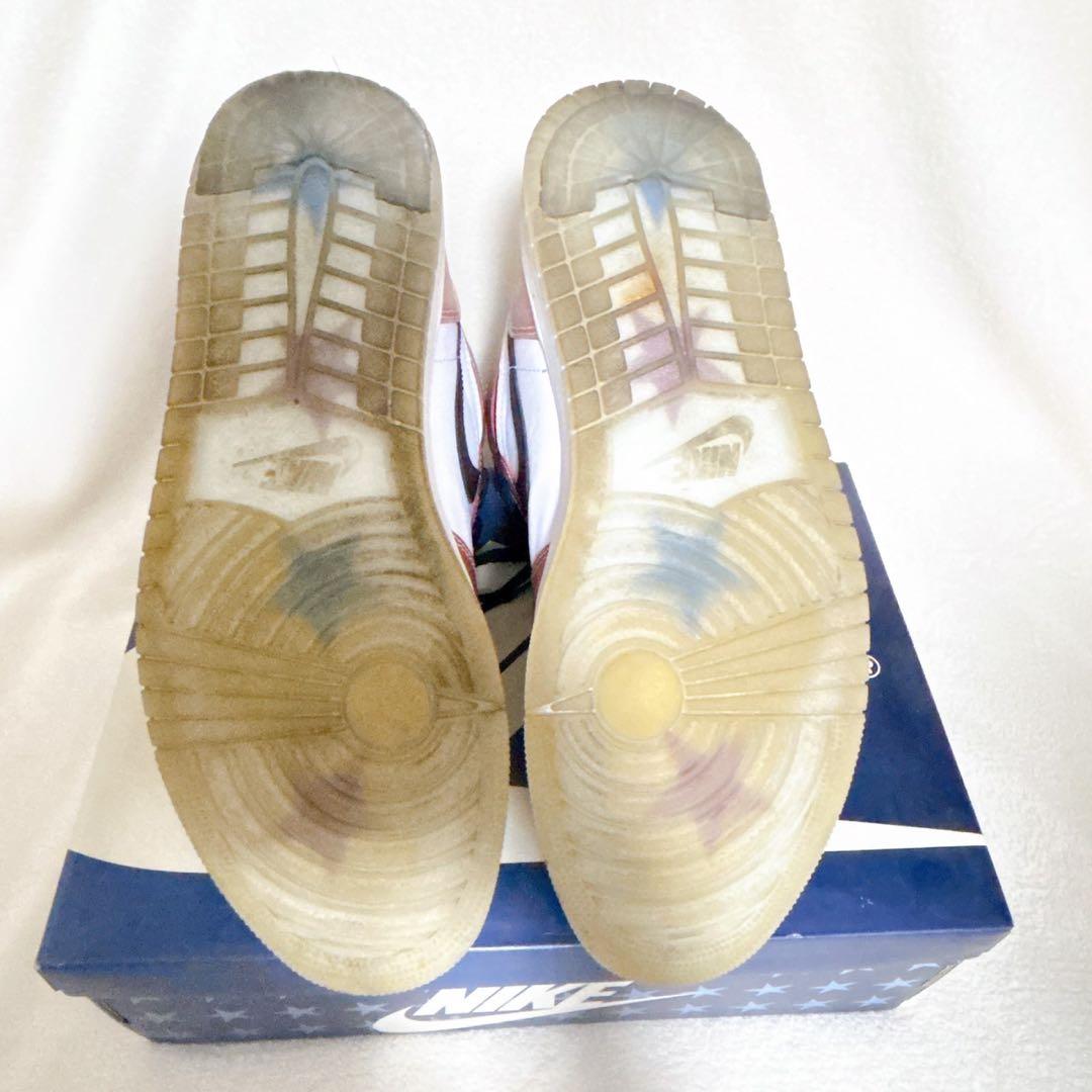 NIKE Air Jordan 1 トロフィールーム