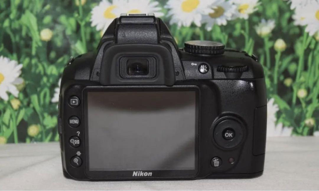 Amazon | Nikon デジタル一眼レフカメラ D3000 ダブルズーム