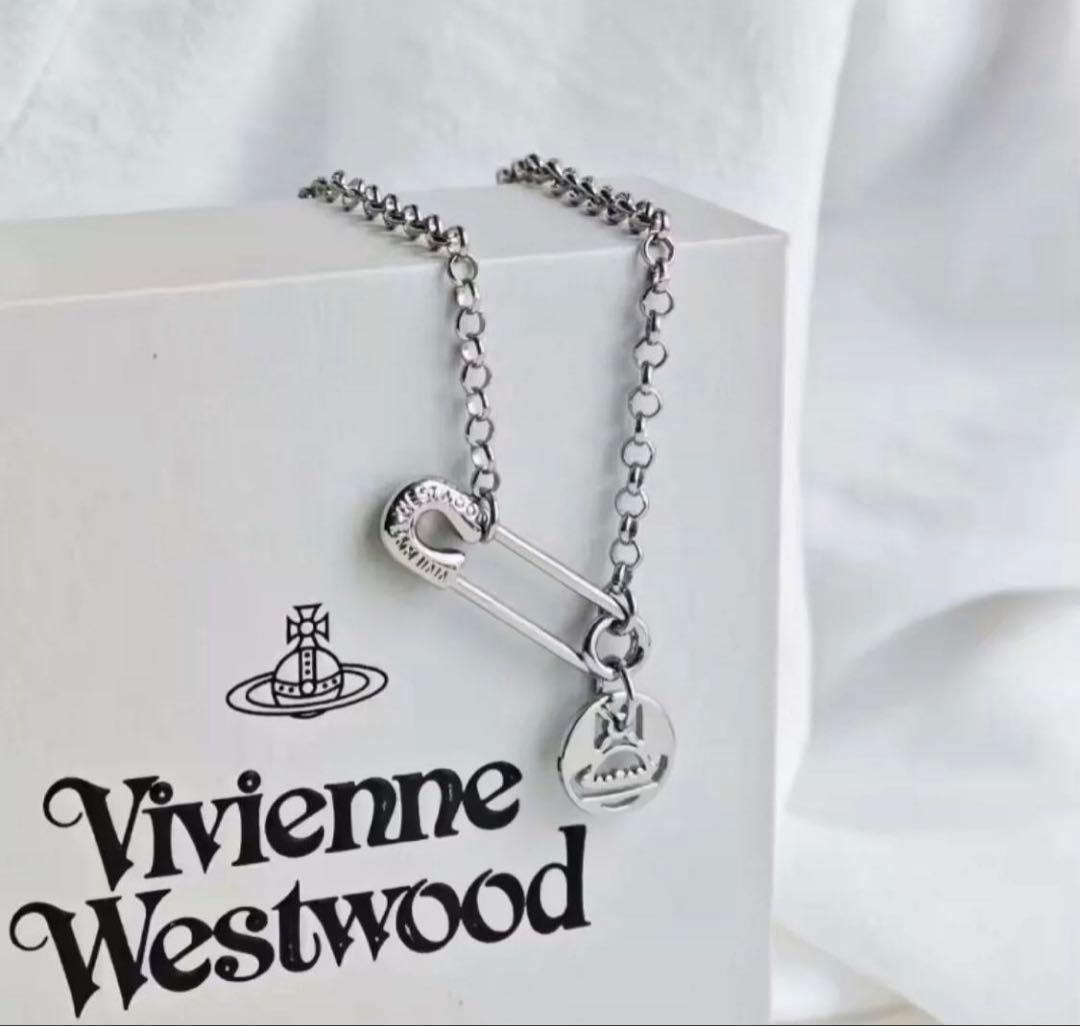 ヴィヴィアン ネックレスアクセサリー