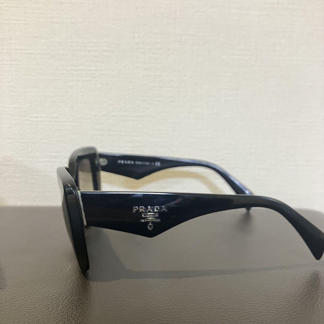 PRADA サングラス ケース付き - メルカリ