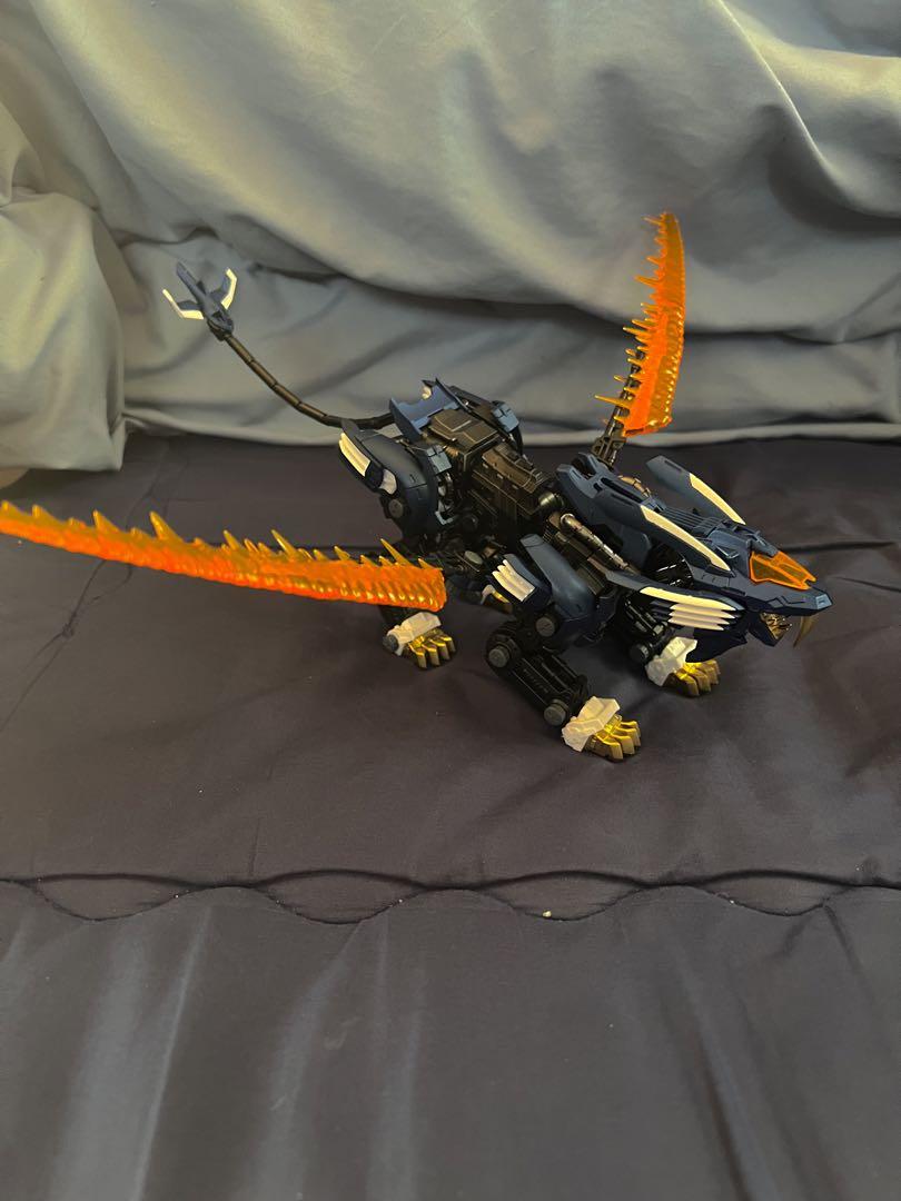 リアライズ ゾイド ブレードライガー ジェノザウラー 塗装済み完成品