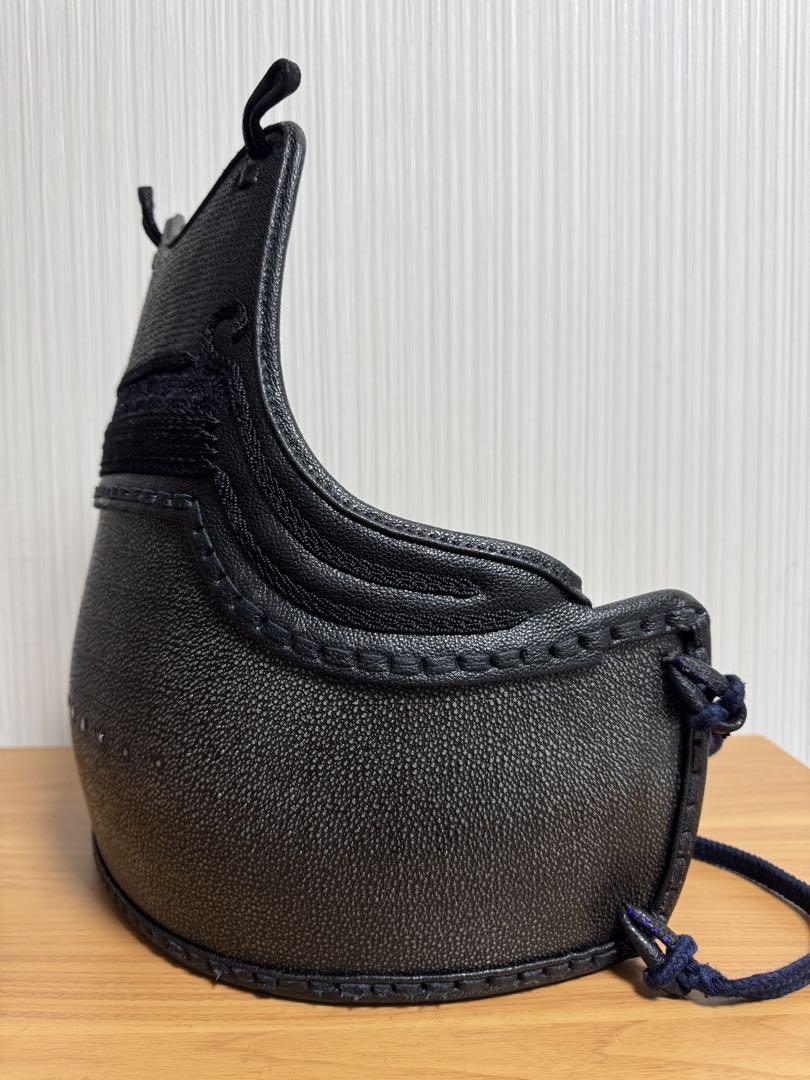 黒 合成皮革製