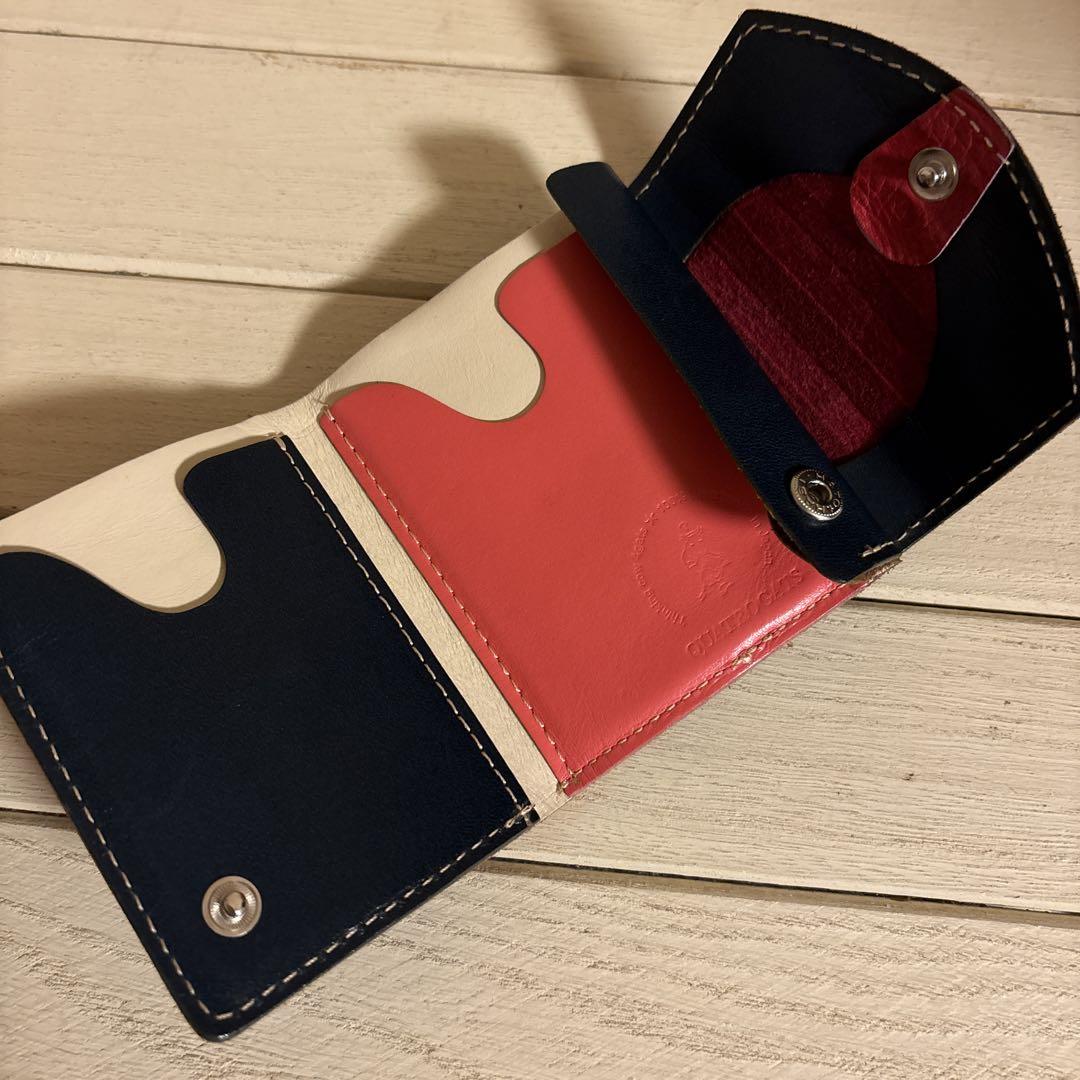 未使用品】QUATROGATS 定価10780円 小さいふ 本革2つ折り財布