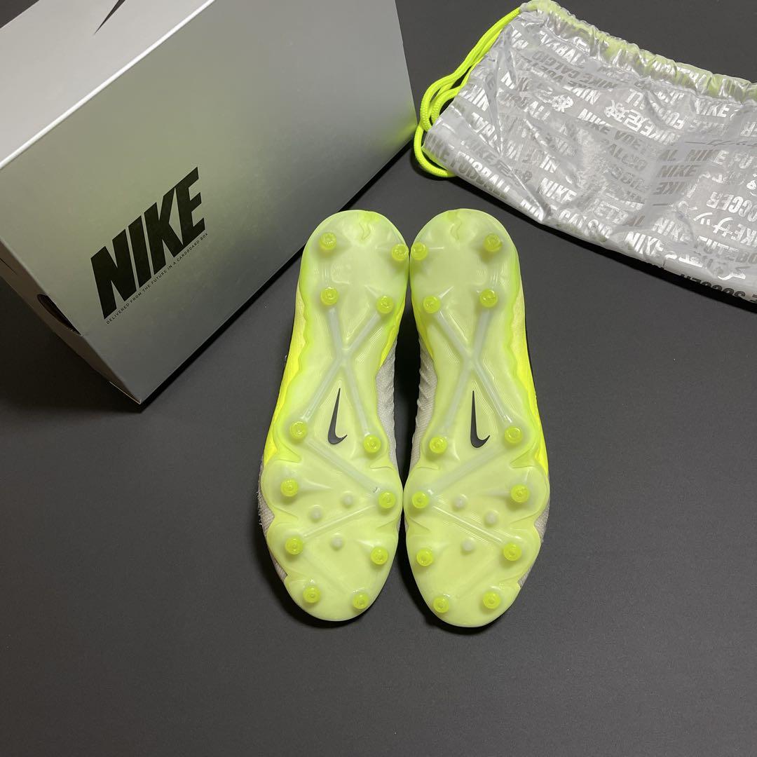 NIKEファントムGX2 AG 26CM