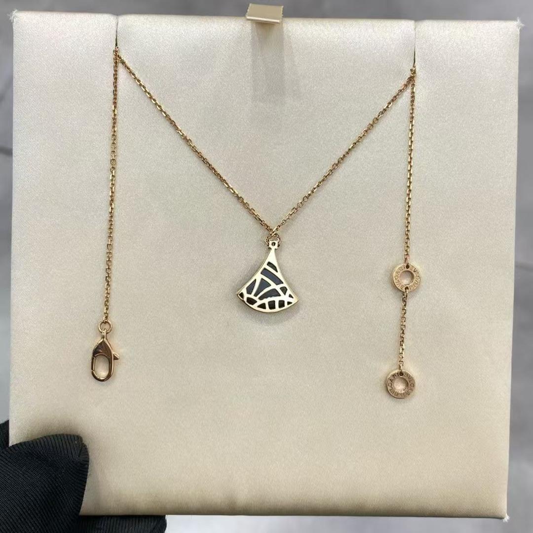 BVLGARI ファンシーペンダントネックレス BVLGARI ファンシーペンダントネックレス