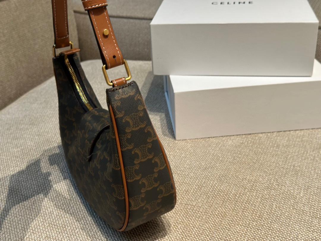 CELINE セリーヌ アヴァトリオンフバッグ