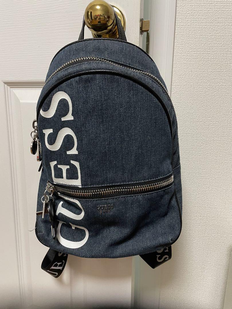 ゲス GUESS LARGE BACKPACK ＆サコッシュバック - メルカリ