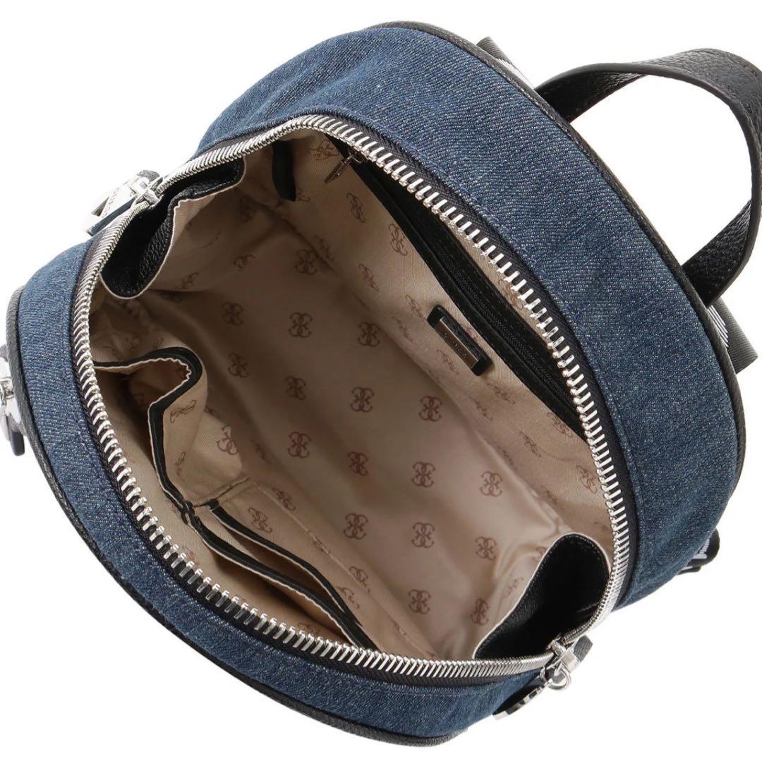 ゲス GUESS LARGE BACKPACK ＆サコッシュバック - メルカリ