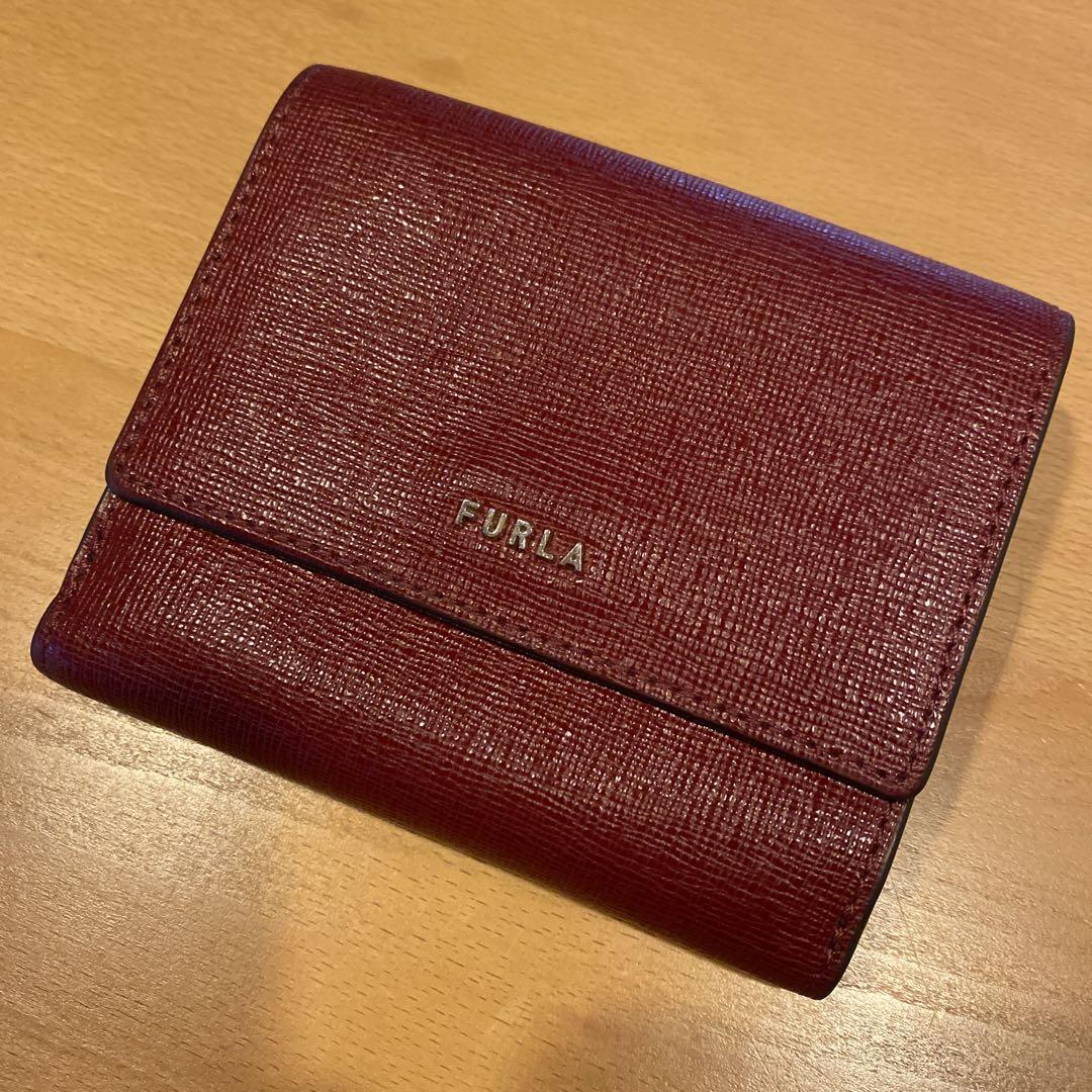 FURLA 二つ折り財布 バーガンディ - メルカリ