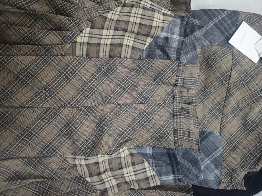 【新品未使用 】ANDMARY Emma check set up beige